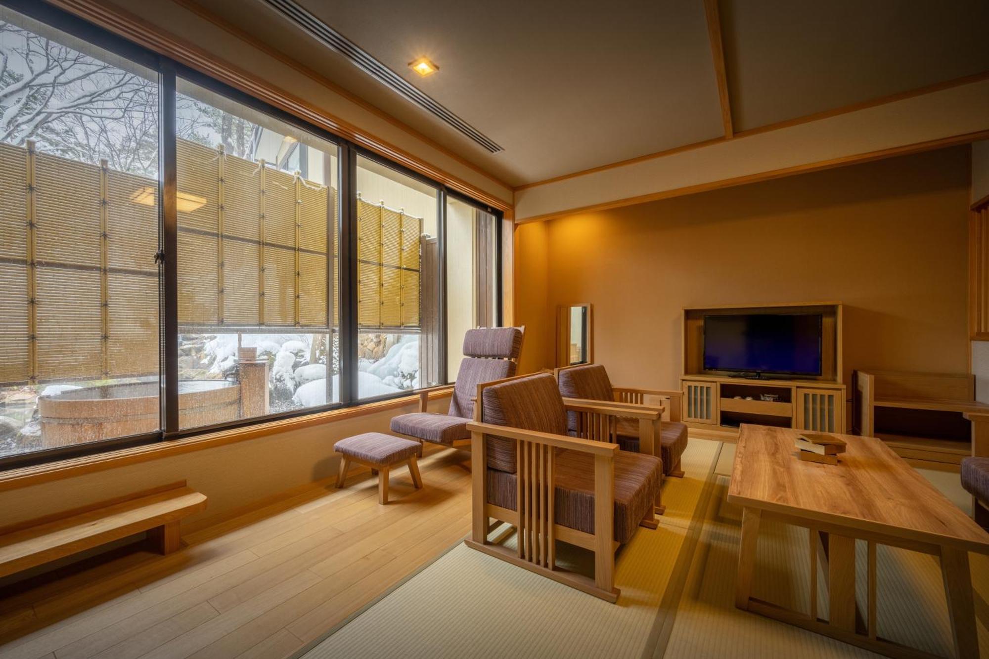 Yukemuri No Yado Inazumi Onsen Yuzawa  Exterior photo